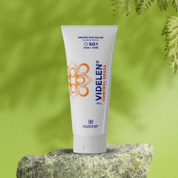 Videlen Oil Free SPF 50+ Control Grasa
